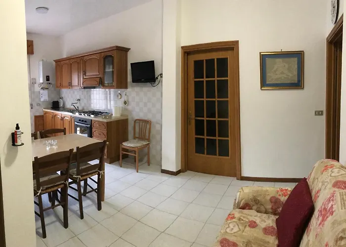 Casa Dani Con Piscina Privata モンティチャーノ